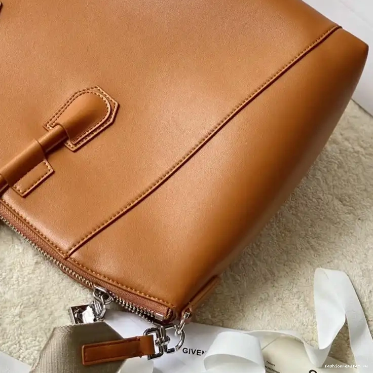 Fashionrep Givenchy 2209SW0084 Bag 0514